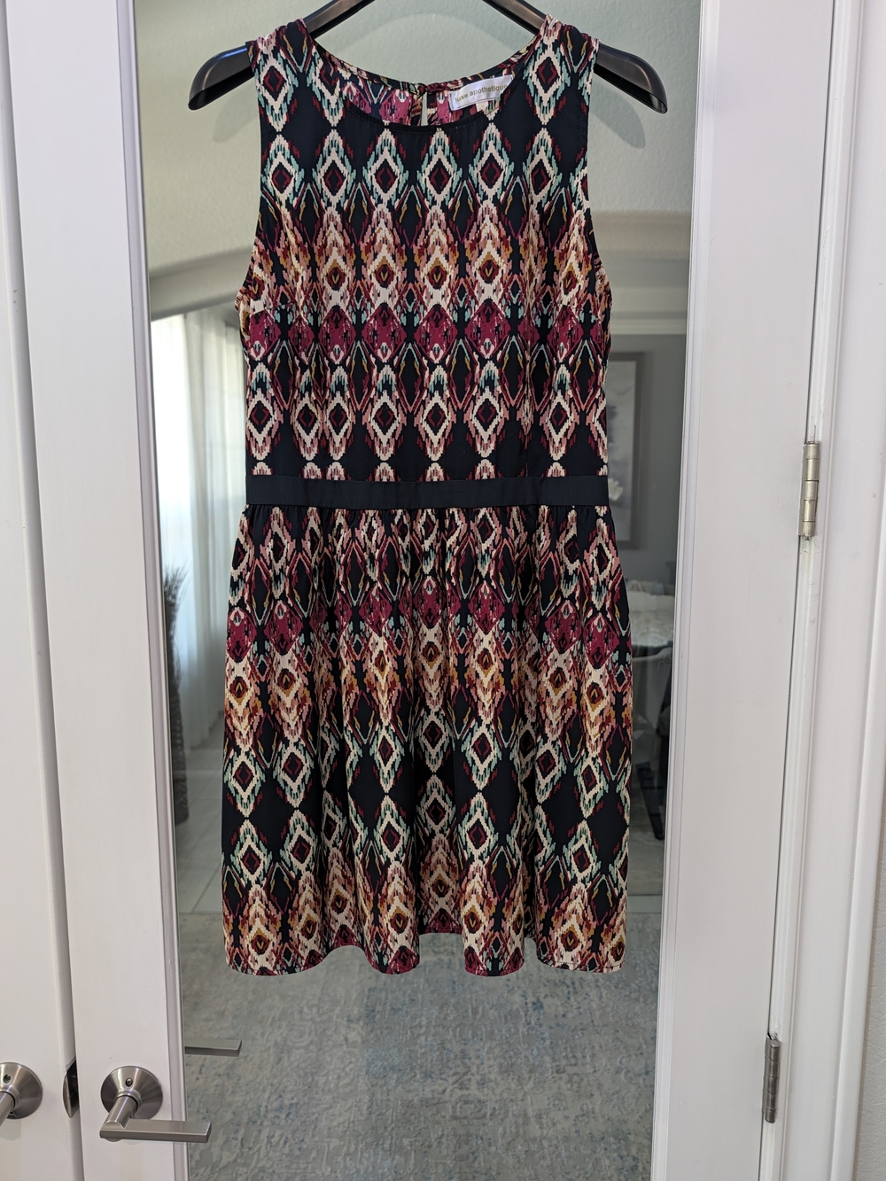 Luxe Apothetique Medium Boho Geometric Print Sleeveless Dress